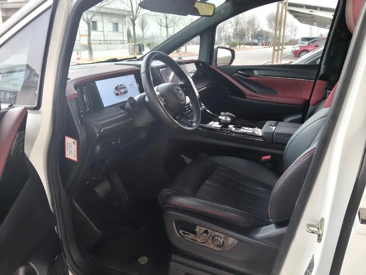 2023 GAC Trumpchi M8 2.0T 252HP L4 8AT,autocango,china used car exporter,china ev exporter,chinese used car exporter,chinese used ev exporter