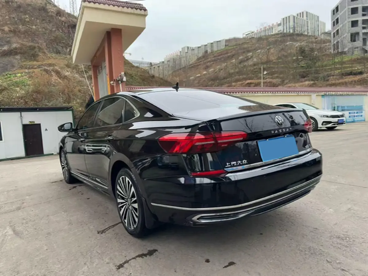 2021 Volkswagen Passat 2.0T 186HP L4 7DCT,autocango,china used car exporter,china ev exporter,chinese used car exporter,chinese used ev exporter