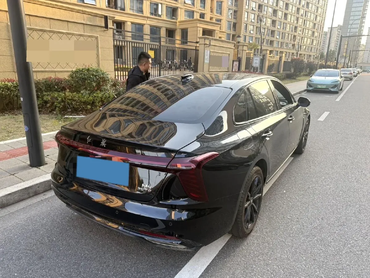 2025 HongQi H5 1.5T 169HP L4 7DCT,autocango,china used car exporter,china ev exporter,chinese used car exporter,chinese used ev exporter