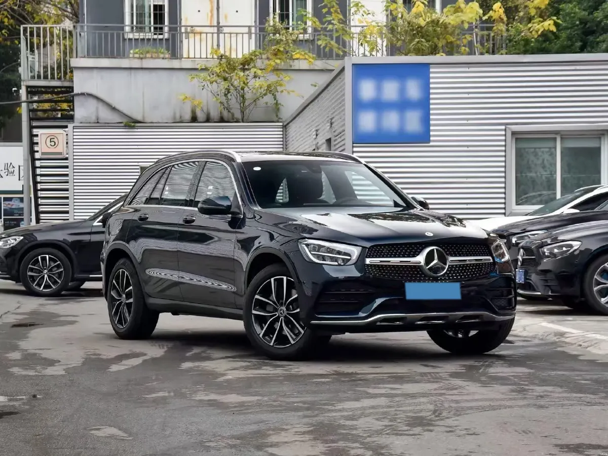 2022 Mercedes-Benz GLC Class 2.0T 197HP L4 9AT,autocango,china used car exporter,china ev exporter,chinese used car exporter,chinese used ev exporter