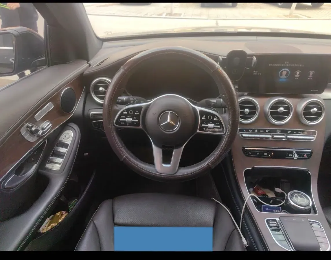 2022 Mercedes-Benz GLC Class 2.0T 197HP L4 9AT,autocango,china used car exporter,china ev exporter,chinese used car exporter,chinese used ev exporter