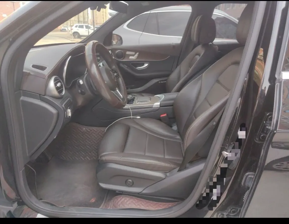 2022 Mercedes-Benz GLC Class 2.0T 197HP L4 9AT,autocango,china used car exporter,china ev exporter,chinese used car exporter,chinese used ev exporter