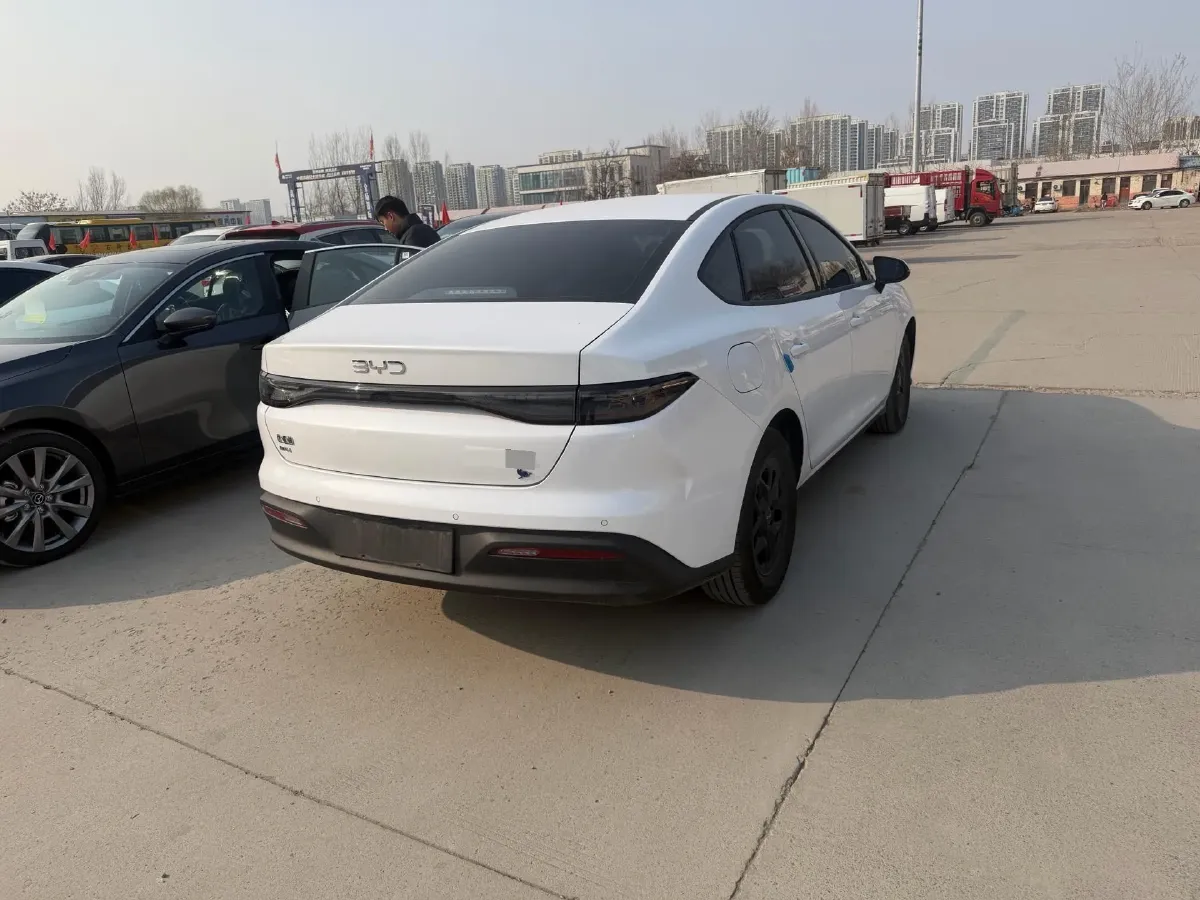 2025 BYD Seal05 DM-i 1.5L 101HP L4 E-CVT PHEV 7.68KWH,autocango,china used car exporter,china ev exporter,chinese used car exporter,chinese used ev exporter