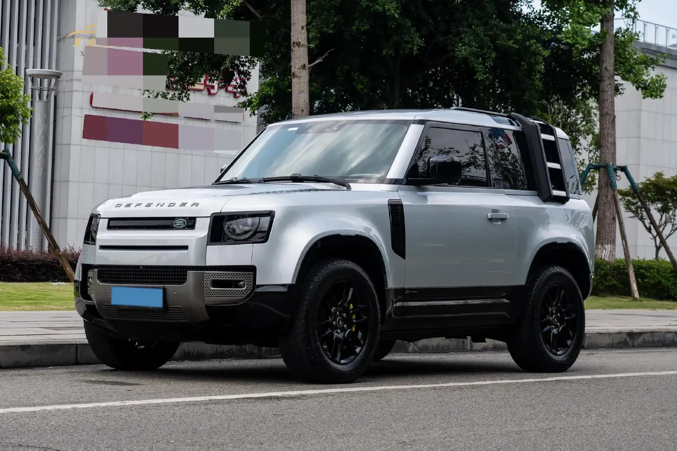 2021 Land Rover Defender 3.0T 400HP L6 8AT,autocango,china used car exporter,china ev exporter,chinese used car exporter,chinese used ev exporter