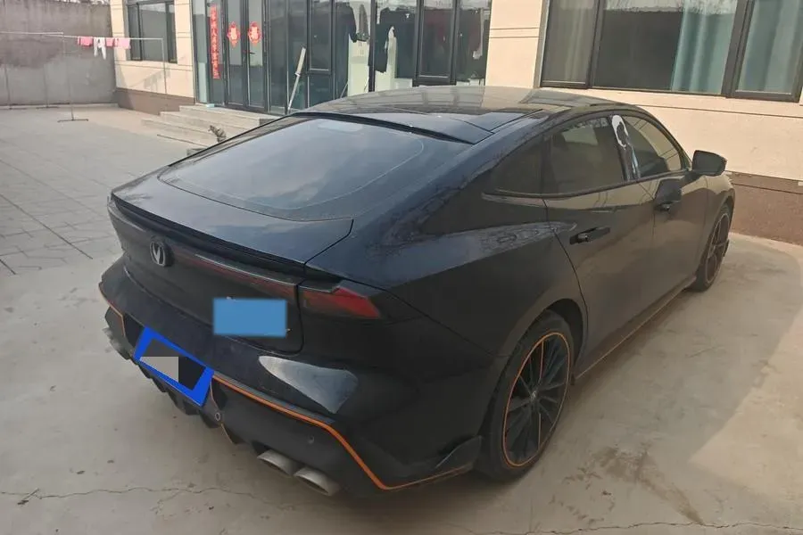 2023 ChangAn UNI-V 1.5T 188HP L4 7DCT,autocango,china used car exporter,china ev exporter,chinese used car exporter,chinese used ev exporter