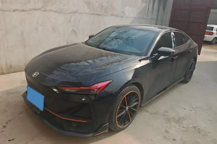 2023 ChangAn UNI-V 1.5T 188HP L4 7DCT,autocango,china used car exporter,china ev exporter,chinese used car exporter,chinese used ev exporter