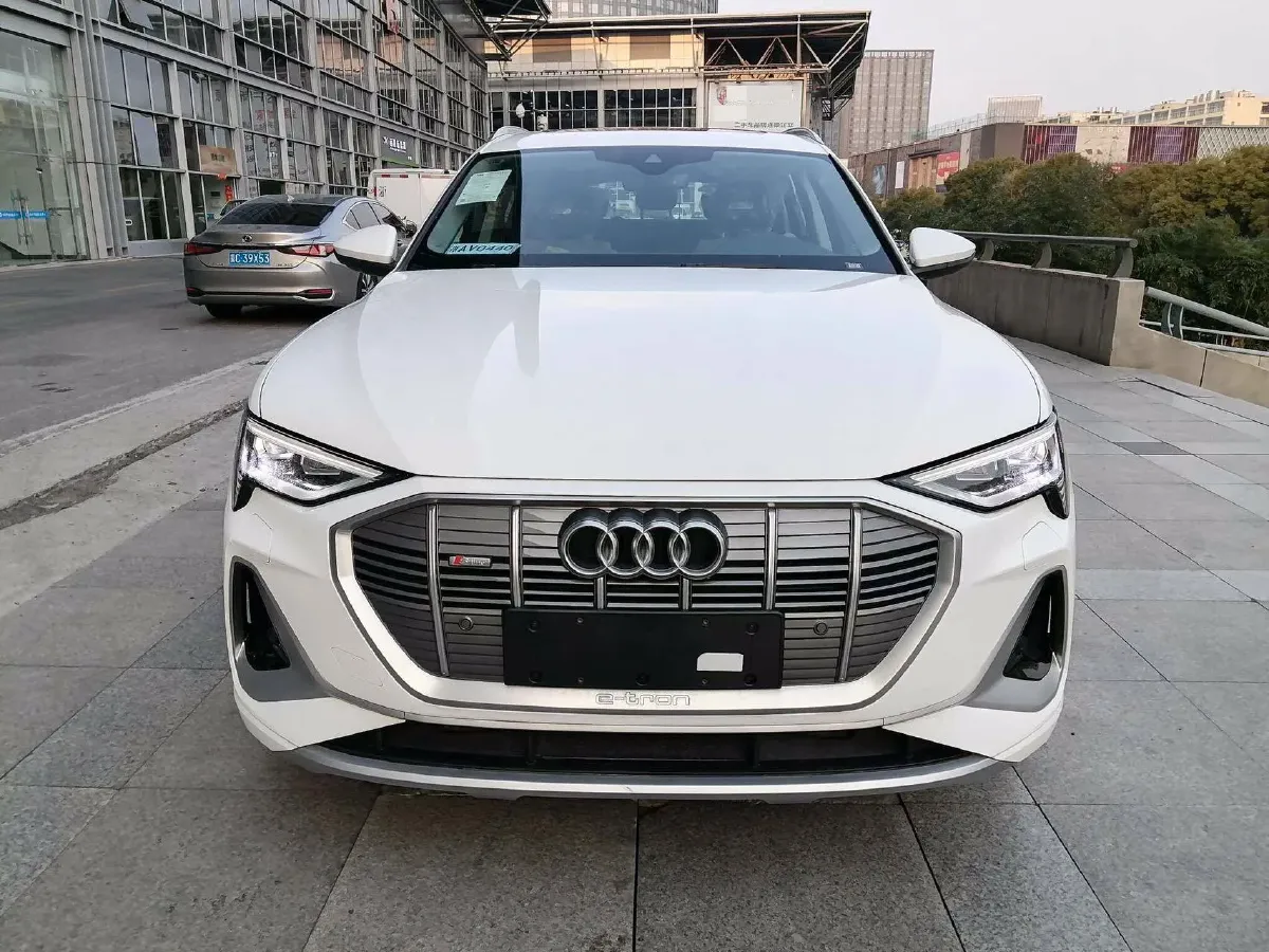 2021 Audi e-tron BEV 96.7KWH,autocango,china used car exporter,china ev exporter,chinese used car exporter,chinese used ev exporter