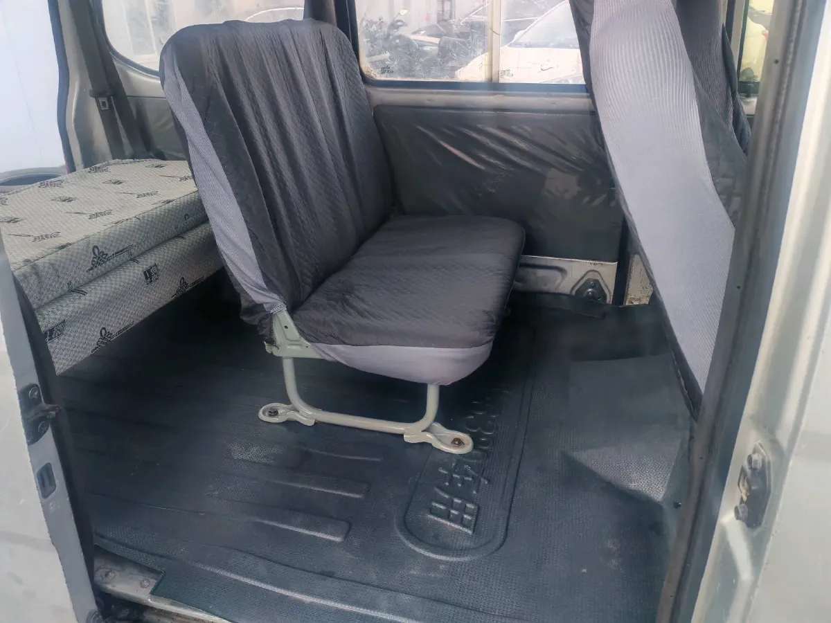 2015 WuLing ZhiGuang 1.2L 82HP L4 5MT,autocango,china used car exporter,china ev exporter,chinese used car exporter,chinese used ev exporter