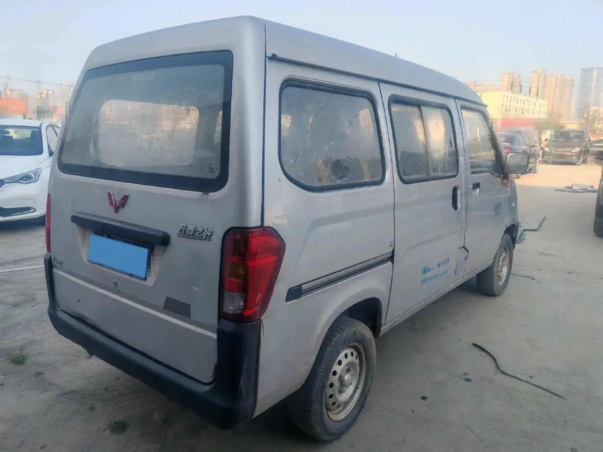 2015 WuLing ZhiGuang 1.2L 82HP L4 5MT,autocango,china used car exporter,china ev exporter,chinese used car exporter,chinese used ev exporter
