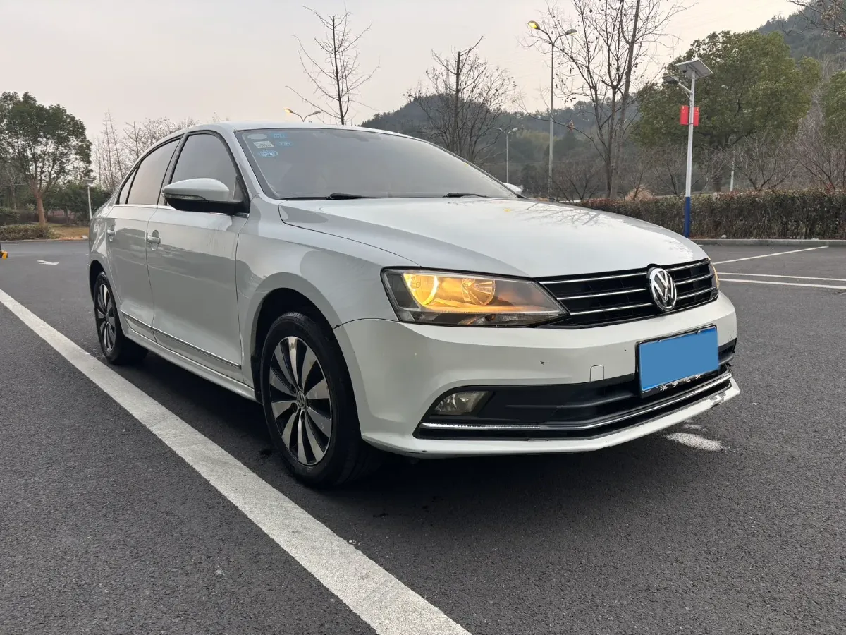2018 KingLong KaiTe 2.3T 110HP L4 5MT,autocango,china used car exporter,china ev exporter,chinese used car exporter,chinese used ev exporter