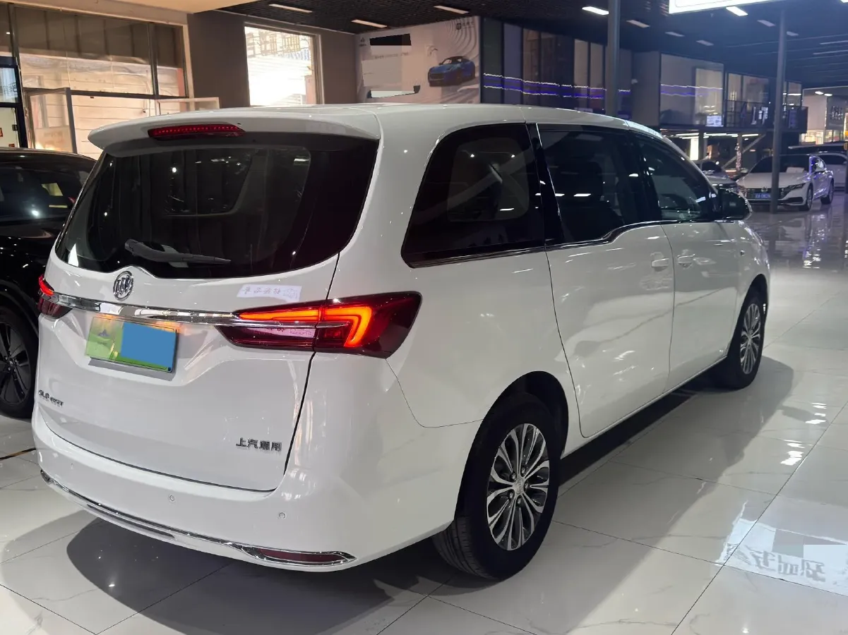 2022 Buick GL8 2.0T 237HP L4 9AT,autocango,china used car exporter,china ev exporter,chinese used car exporter,chinese used ev exporter