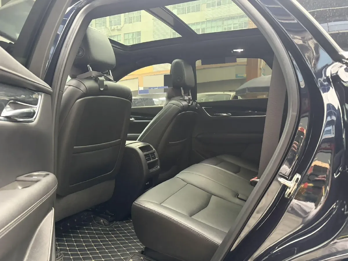 2022 Cadillac XT5 2.0T 237HP L4 9AT,autocango,china used car exporter,china ev exporter,chinese used car exporter,chinese used ev exporter