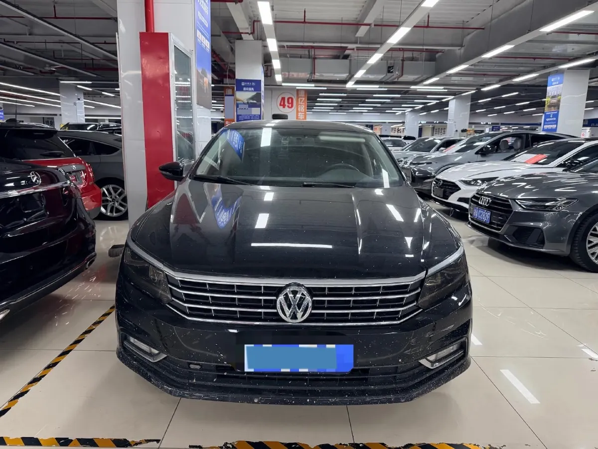 2017 Volkswagen Passat 1.8T 180HP L4 7DCT,autocango,china used car exporter,china ev exporter,chinese used car exporter,chinese used ev exporter