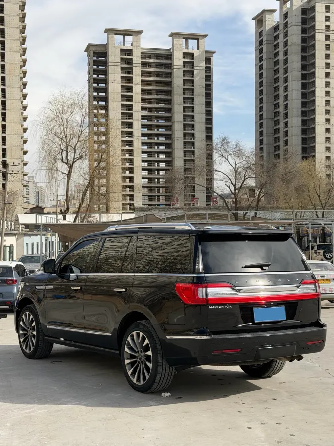 2019 Lincoln Navigator 3.5T 388HP V6 10AT,autocango,china used car exporter,china ev exporter,chinese used car exporter,chinese used ev exporter