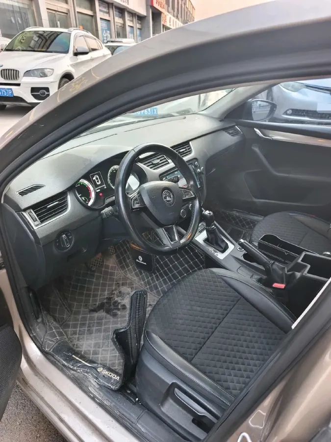 2018 Skoda Octavia 1.4T 150HP L4 7DCT,autocango,china used car exporter,china ev exporter,chinese used car exporter,chinese used ev exporter