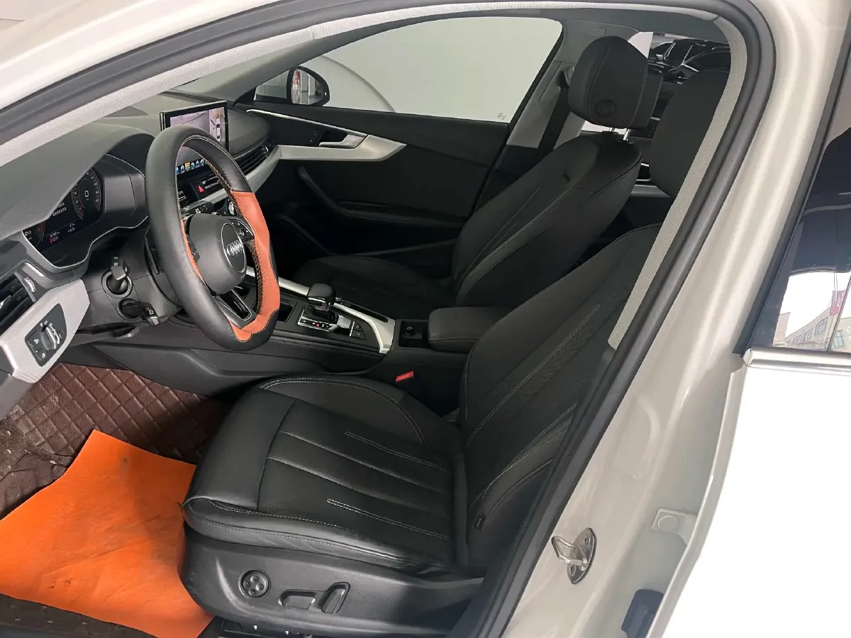 2020 Audi A4L 2.0T 190HP L4 7DCT,autocango,china used car exporter,china ev exporter,chinese used car exporter,chinese used ev exporter