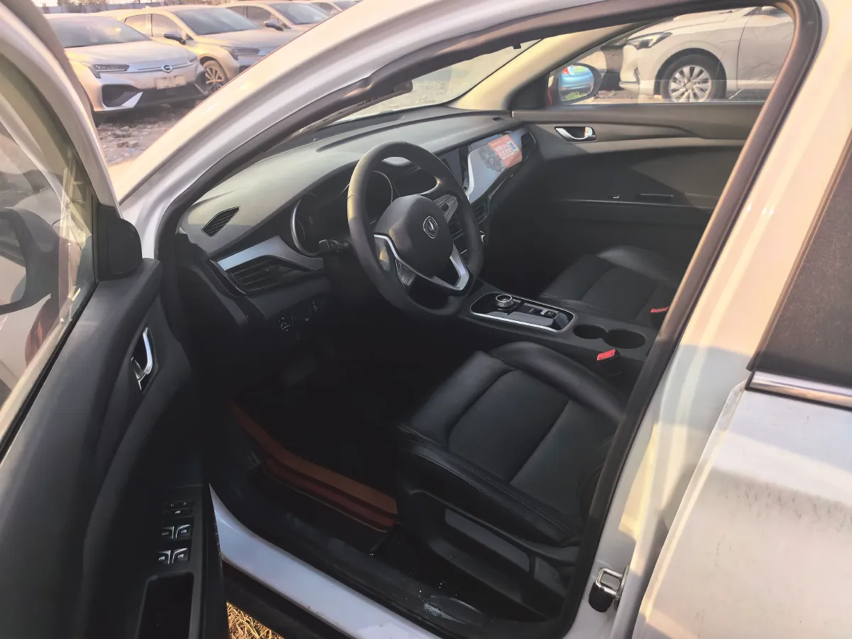 2022 ChangAn Eado BEV 47.78KWH,autocango,china used car exporter,china ev exporter,chinese used car exporter,chinese used ev exporter