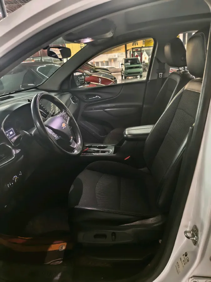 2018 Chevrolet Equinox 1.5T 180HP L4 6AT,autocango,china used car exporter,china ev exporter,chinese used car exporter,chinese used ev exporter