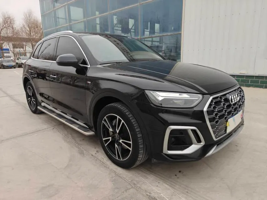 2022 Audi Q5L 2.0T 190HP L4 7DCT,autocango,china used car exporter,china ev exporter,chinese used car exporter,chinese used ev exporter
