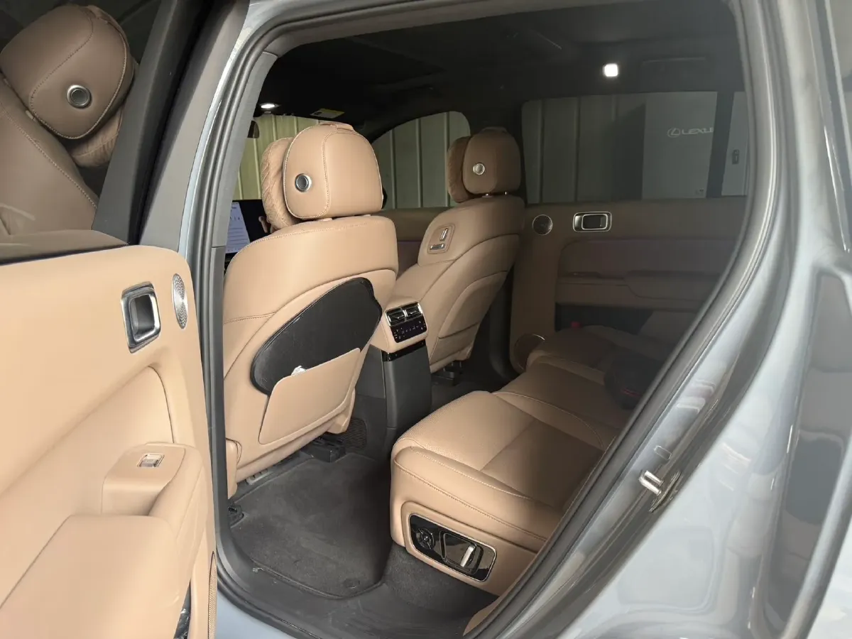 2025 Li L7 Range Extended 154HP REEV,autocango,china used car exporter,china ev exporter,chinese used car exporter,chinese used ev exporter