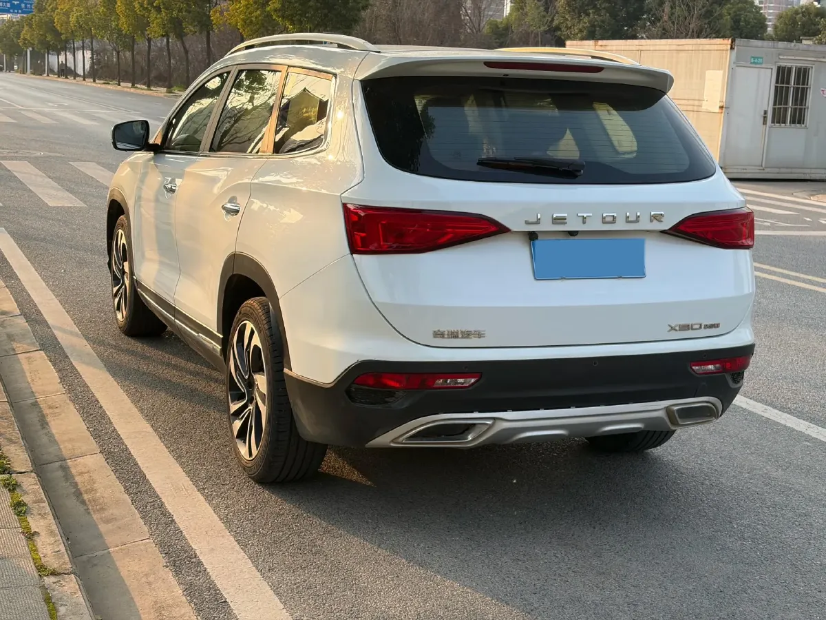 2019 Jetour X90 1.5T 147HP L4 6MT,autocango,china used car exporter,china ev exporter,chinese used car exporter,chinese used ev exporter