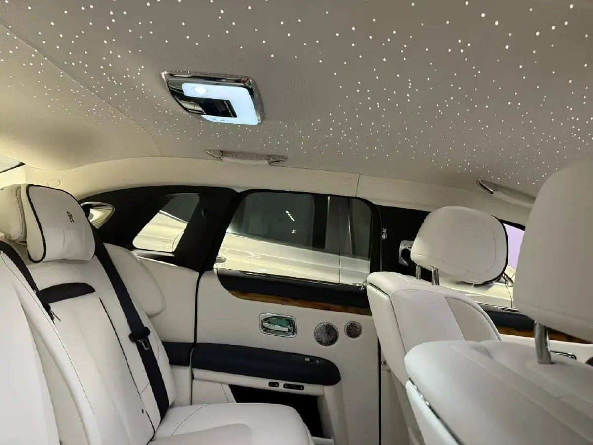 2021 Rolls-Royce Ghost 6.7T 571HP V12 8AT,autocango,china used car exporter,china ev exporter,chinese used car exporter,chinese used ev exporter