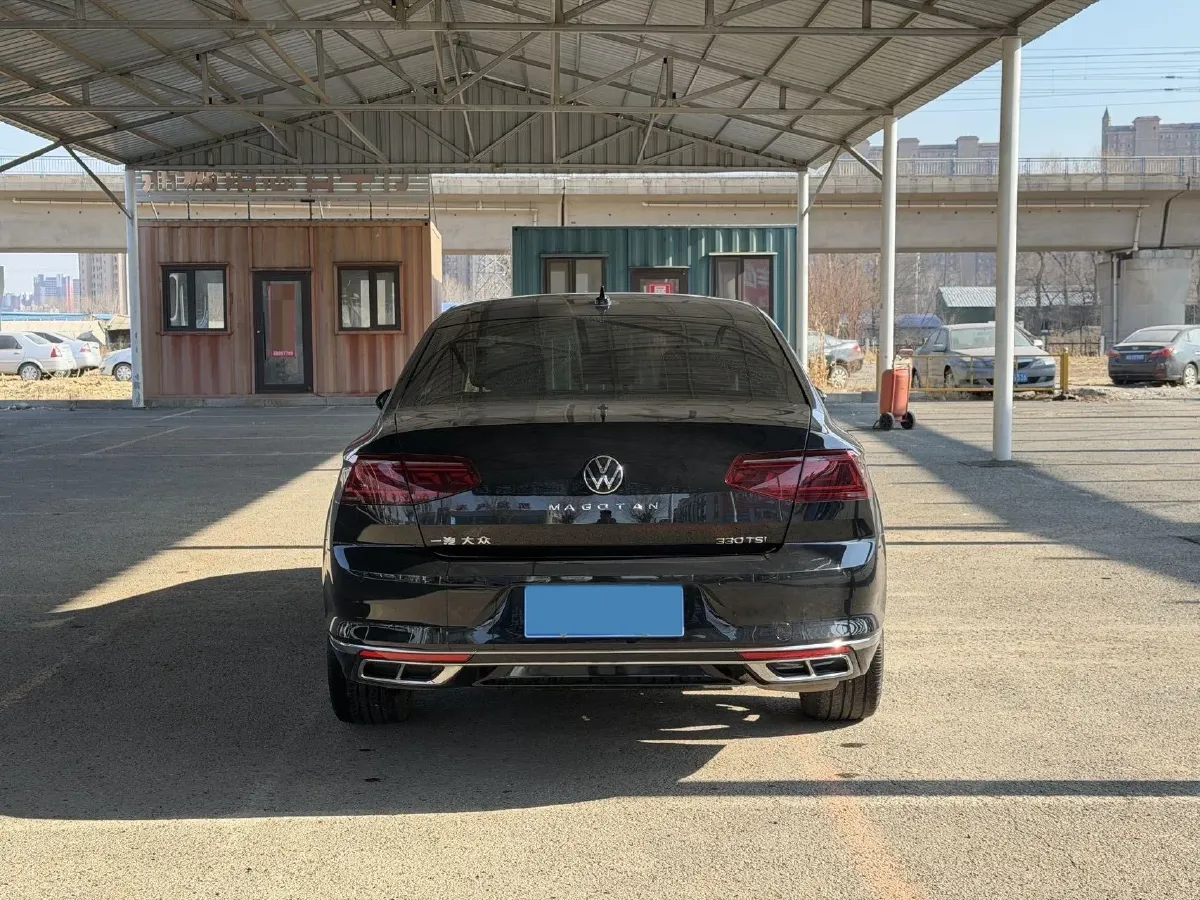 2023 Volkswagen Magotan 2.0T 186HP L4 7DCT,autocango,china used car exporter,china ev exporter,chinese used car exporter,chinese used ev exporter