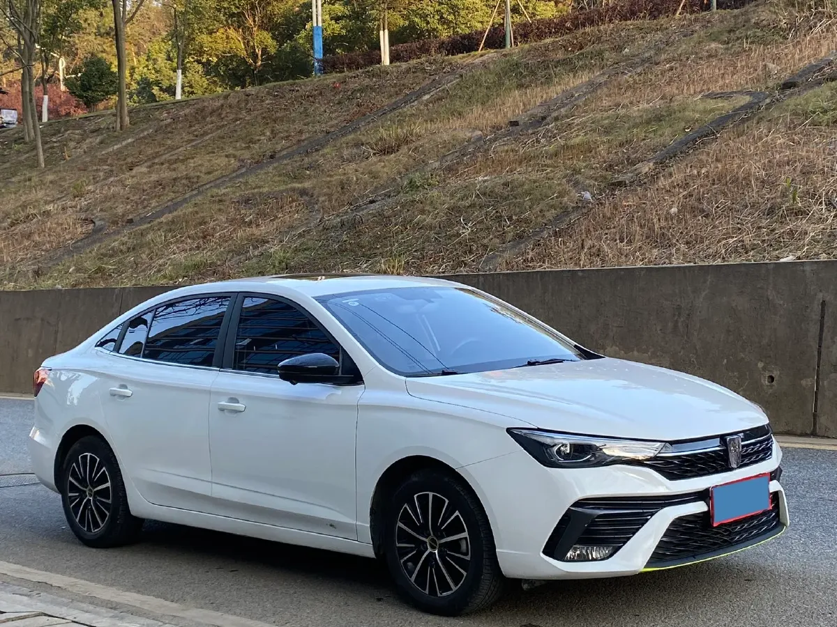 2021 Roewe i5 1.5L 120HP L4 CVT,autocango,china used car exporter,china ev exporter,chinese used car exporter,chinese used ev exporter