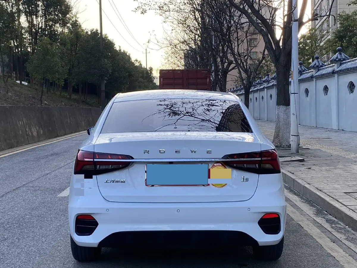 2021 Roewe i5 1.5L 120HP L4 CVT,autocango,china used car exporter,china ev exporter,chinese used car exporter,chinese used ev exporter
