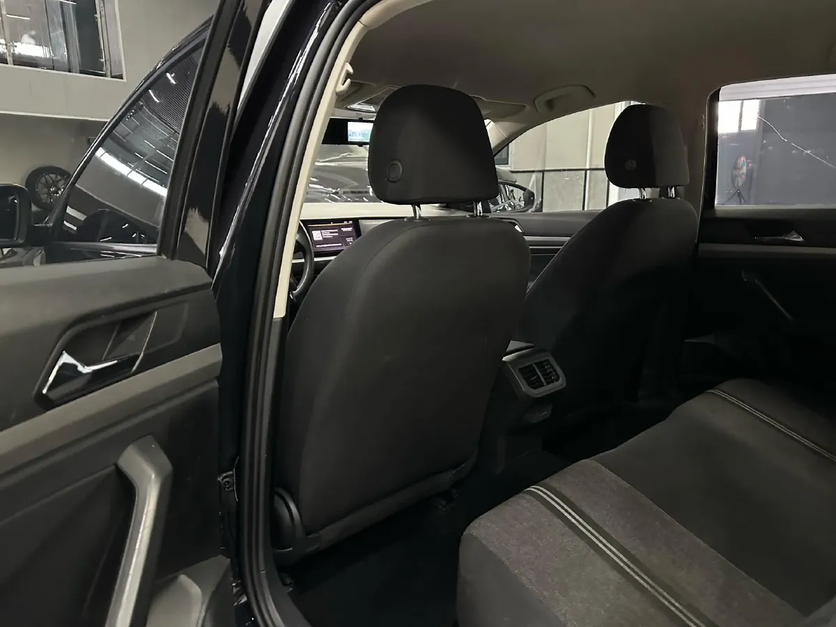 2021 Volkswagen Lavida 1.5L 113HP L4 6AT,autocango,china used car exporter,china ev exporter,chinese used car exporter,chinese used ev exporter