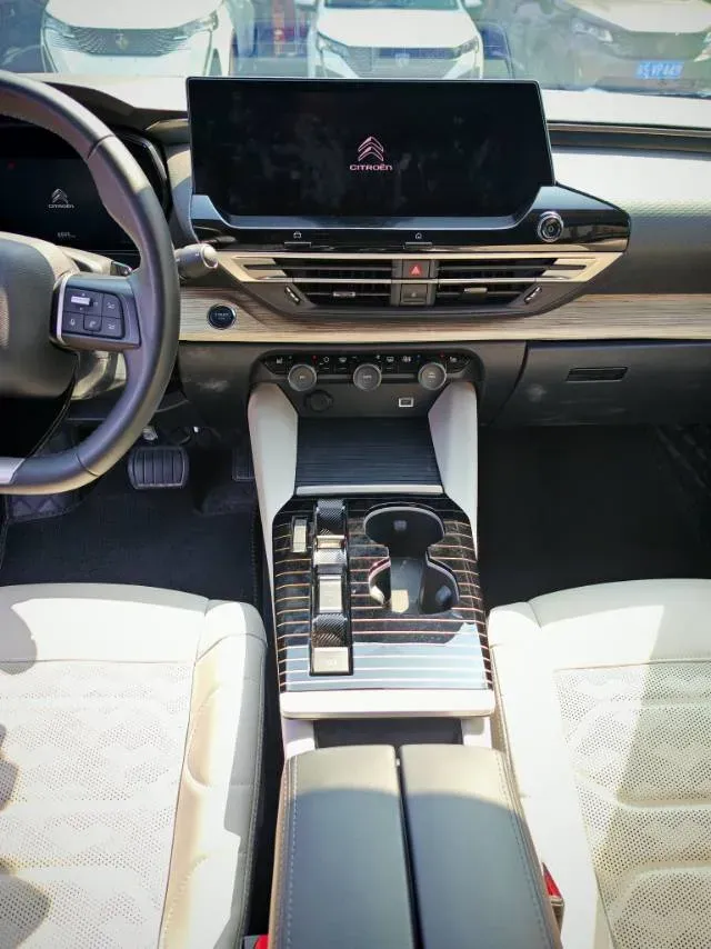 2024 Citroen C5 X 1.6T 175HP L4 8AT,autocango,china used car exporter,china ev exporter,chinese used car exporter,chinese used ev exporter