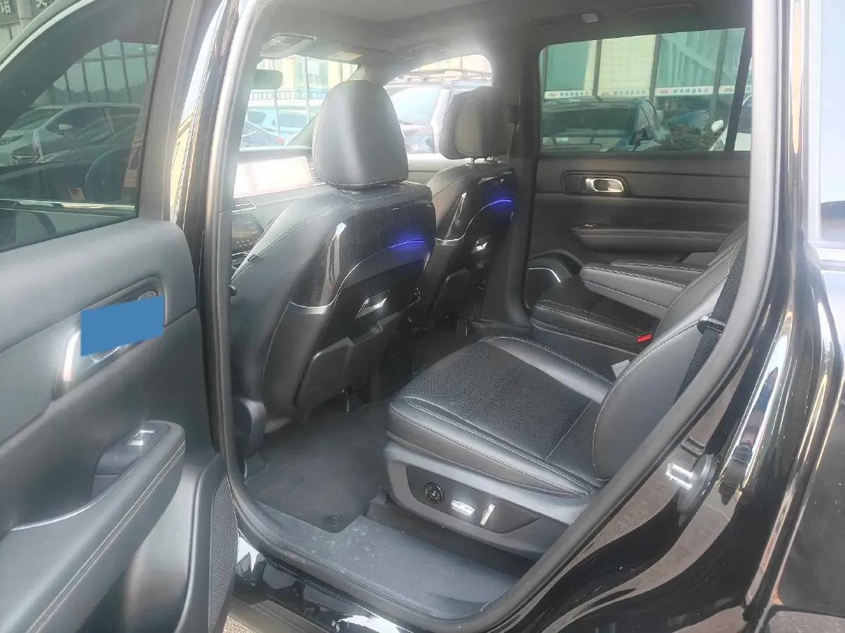 2021 Li ONE Range Extended 131HP REEV 40.5KWH,autocango,china used car exporter,china ev exporter,chinese used car exporter,chinese used ev exporter