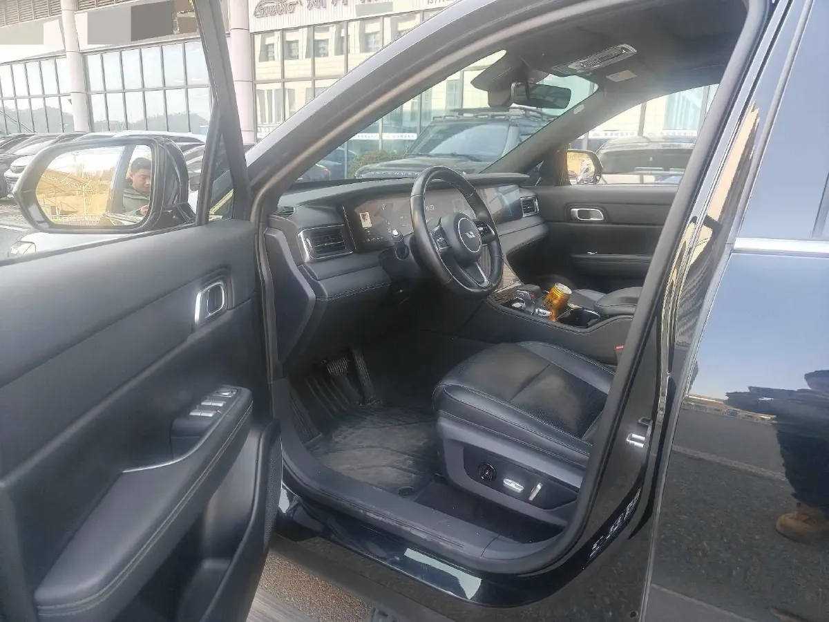 2021 Li ONE Range Extended 131HP REEV 40.5KWH,autocango,china used car exporter,china ev exporter,chinese used car exporter,chinese used ev exporter