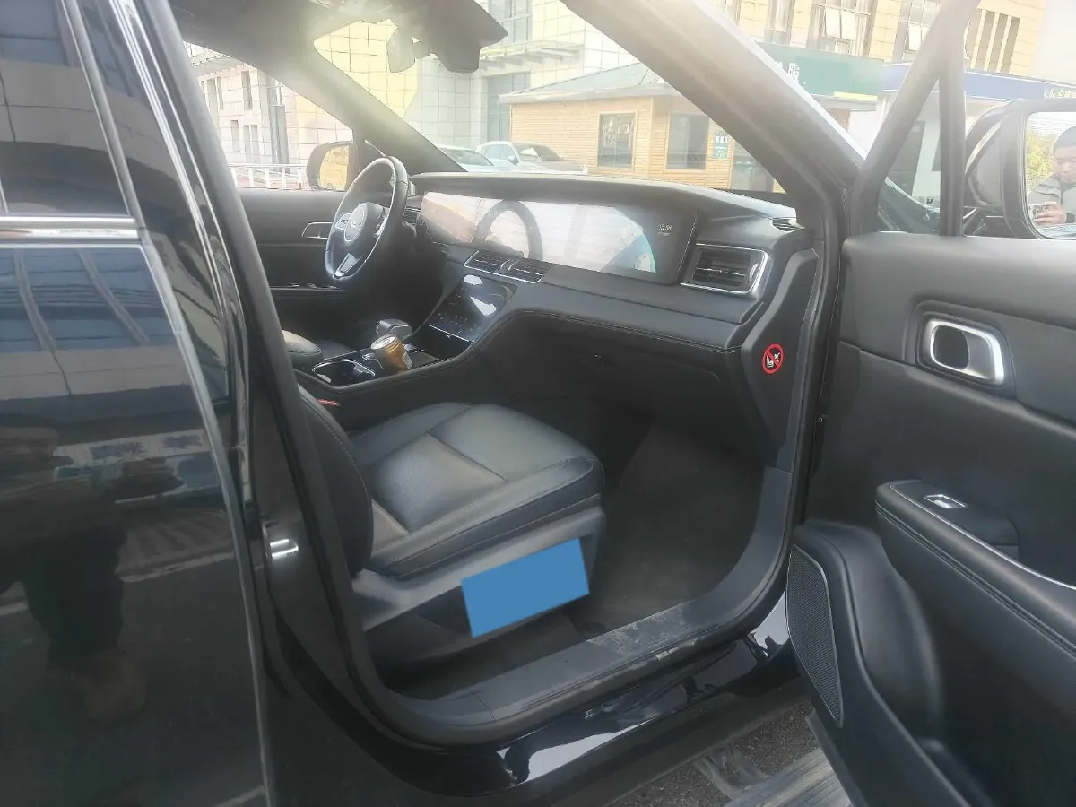 2021 Li ONE Range Extended 131HP REEV 40.5KWH,autocango,china used car exporter,china ev exporter,chinese used car exporter,chinese used ev exporter