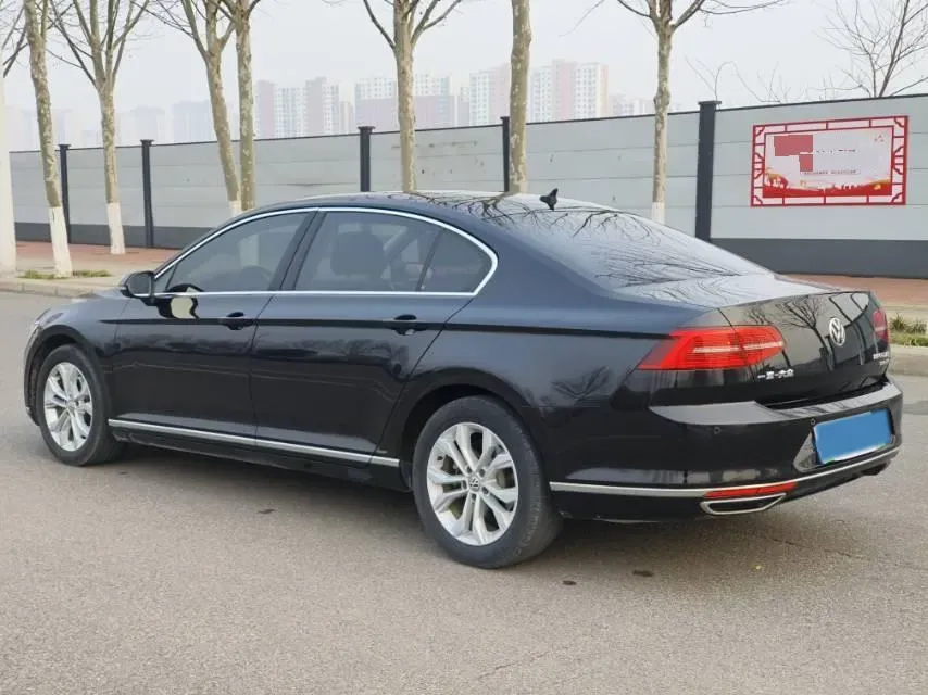 2019 Volkswagen Magotan 2.0T 186HP L4 7DCT,autocango,china used car exporter,china ev exporter,chinese used car exporter,chinese used ev exporter