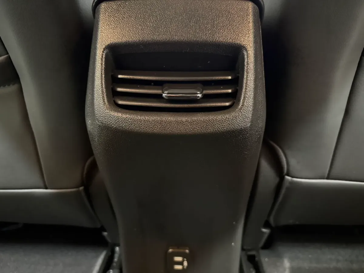 2020 Chevrolet Orlando 1.3T 163HP L3 6AT,autocango,china used car exporter,china ev exporter,chinese used car exporter,chinese used ev exporter