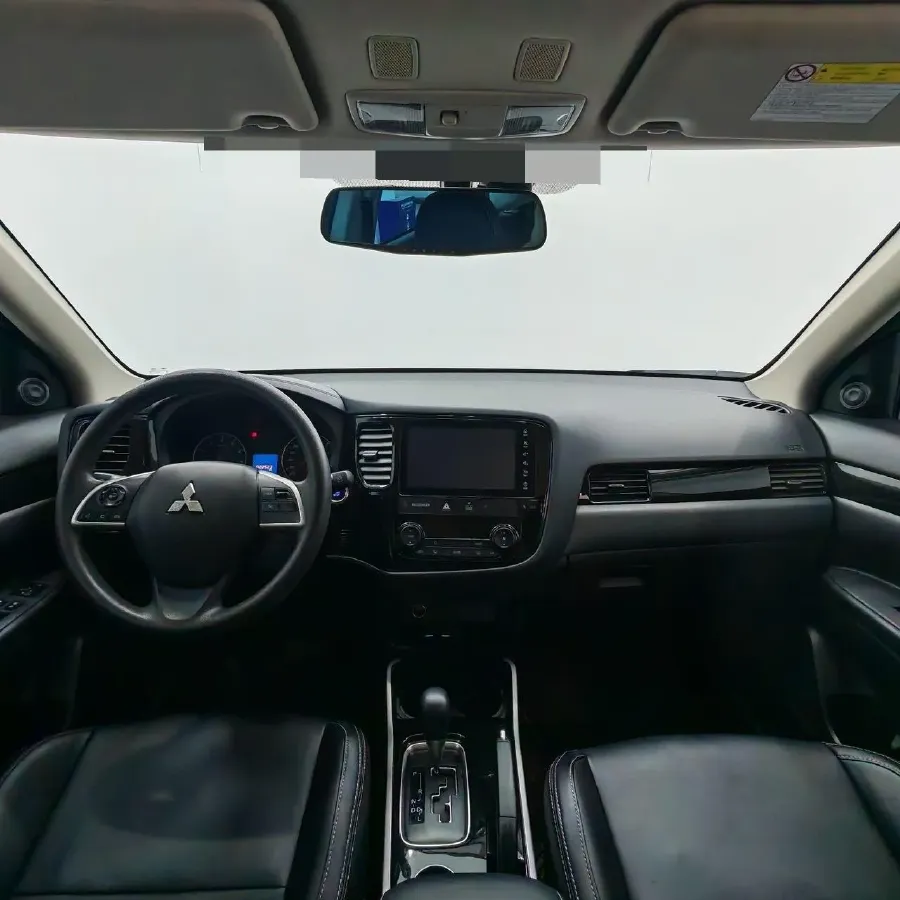 2021 Mitsubishi Outlander 2.0L 166HP L4 CVT,autocango,china used car exporter,china ev exporter,chinese used car exporter,chinese used ev exporter