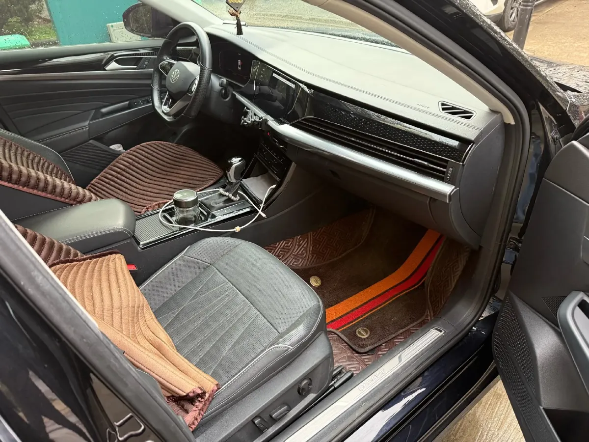 2023 Volkswagen Passat 2.0T 186HP L4 7DCT,autocango,china used car exporter,china ev exporter,chinese used car exporter,chinese used ev exporter