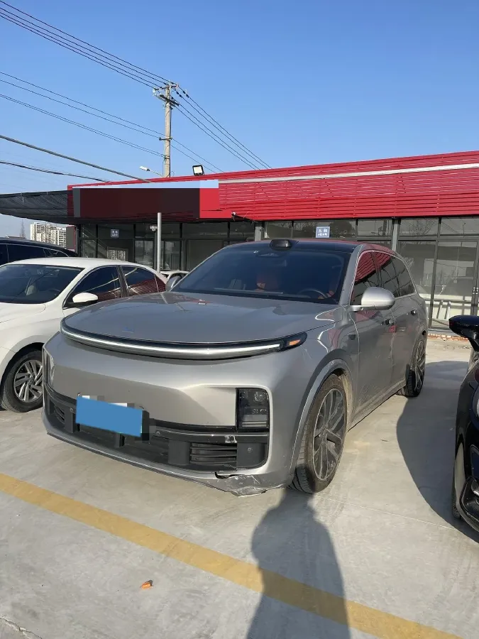 2022 Li L9 Range Extended 154HP REEV 42.6KWH,autocango,china used car exporter,china ev exporter,chinese used car exporter,chinese used ev exporter