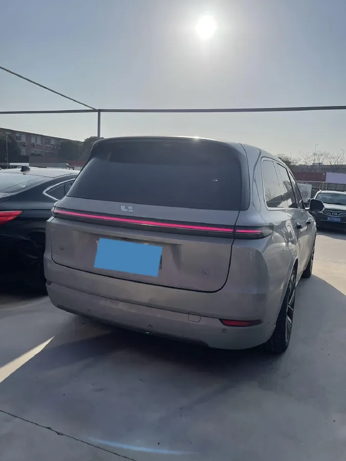 2022 Li L9 Range Extended 154HP REEV 42.6KWH,autocango,china used car exporter,china ev exporter,chinese used car exporter,chinese used ev exporter