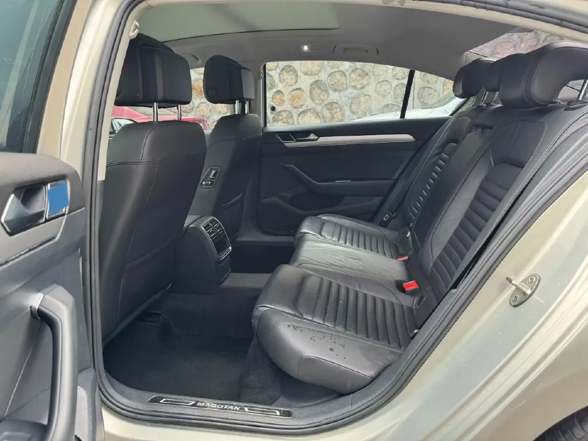 2018 Volkswagen Magotan 1.8T 180HP L4 7DCT,autocango,china used car exporter,china ev exporter,chinese used car exporter,chinese used ev exporter