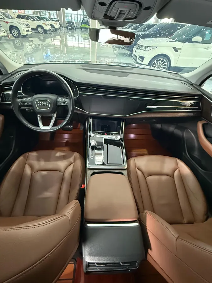 2021 Audi Q7 3.0T 340HP V6 8AT,autocango,china used car exporter,china ev exporter,chinese used car exporter,chinese used ev exporter