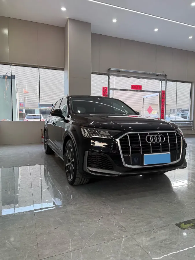 2021 Audi Q7 3.0T 340HP V6 8AT,autocango,china used car exporter,china ev exporter,chinese used car exporter,chinese used ev exporter