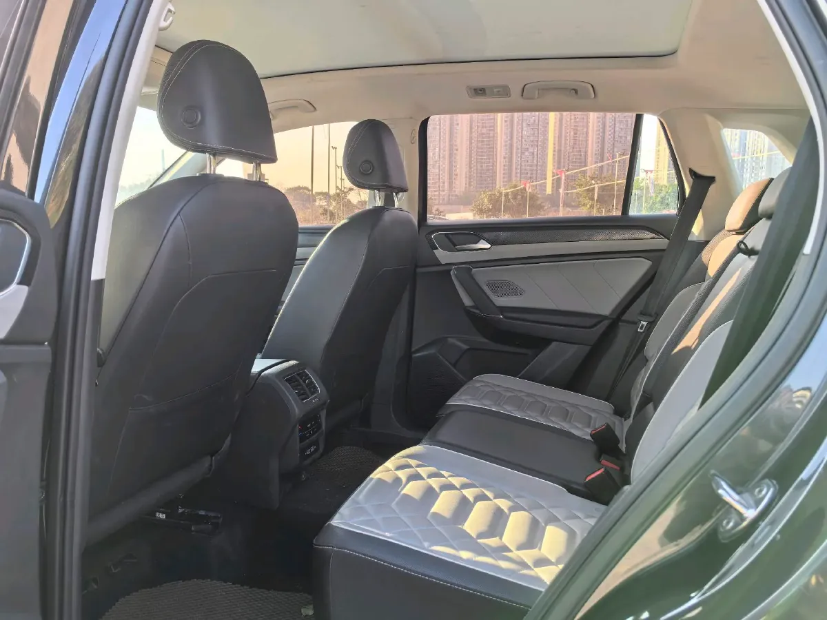 2023 Volkswagen Tayron 2.0T 186HP L4 7DCT,autocango,china used car exporter,china ev exporter,chinese used car exporter,chinese used ev exporter