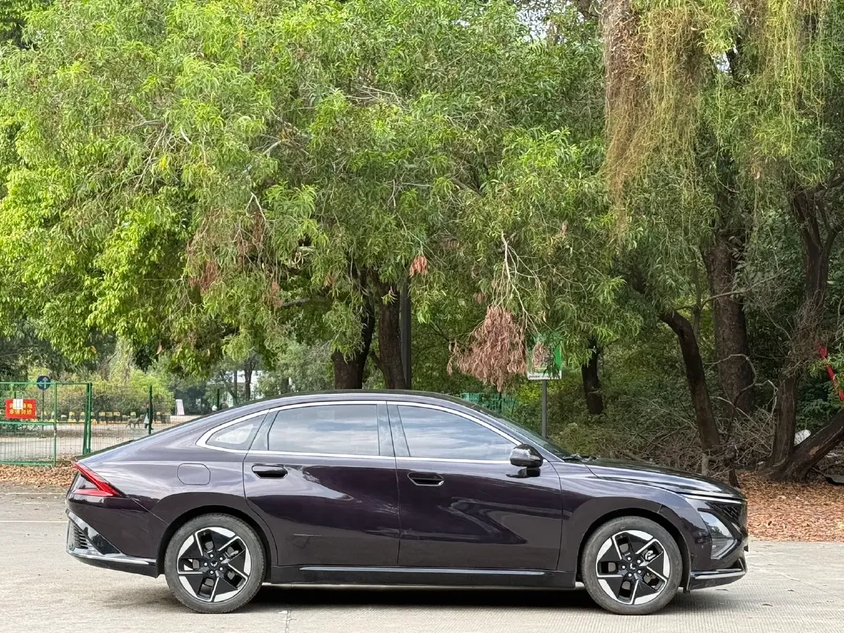 2023 WuLing XingGuang 1.5L 106HP L4 E-CVT PHEV 20.5KWH,autocango,china used car exporter,china ev exporter,chinese used car exporter,chinese used ev exporter