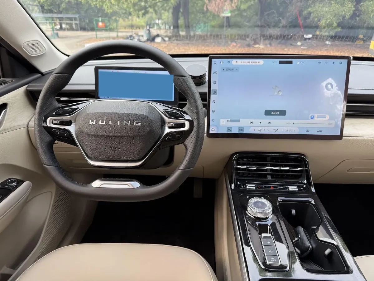 2023 WuLing XingGuang 1.5L 106HP L4 E-CVT PHEV 20.5KWH,autocango,china used car exporter,china ev exporter,chinese used car exporter,chinese used ev exporter