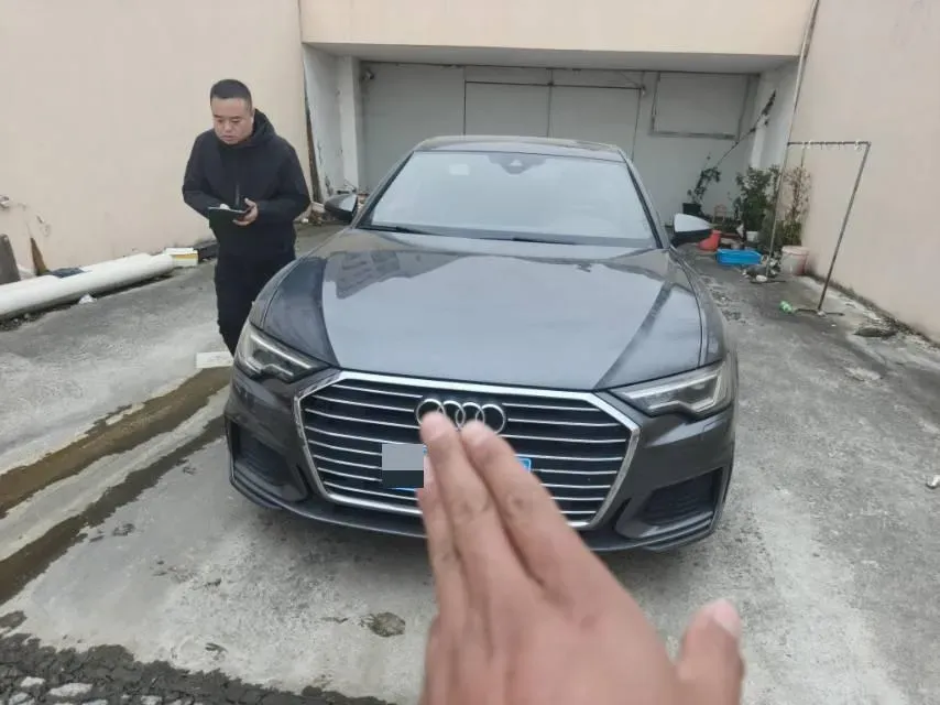 2020 Audi A6L 2.0T 224HP L4 7DCT,autocango,china used car exporter,china ev exporter,chinese used car exporter,chinese used ev exporter