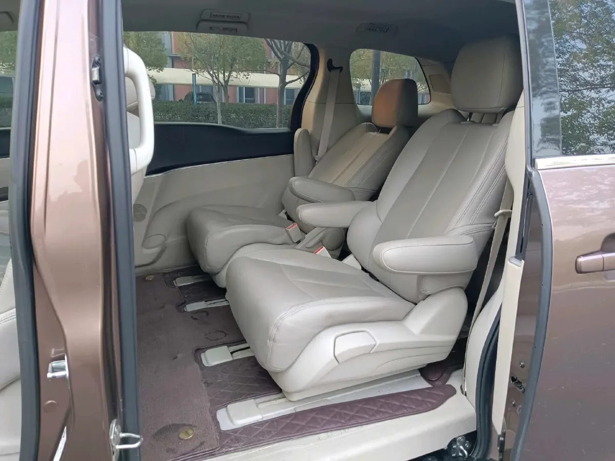 2020 Buick GL8 2.0T 237HP L4 9AT,autocango,china used car exporter,china ev exporter,chinese used car exporter,chinese used ev exporter