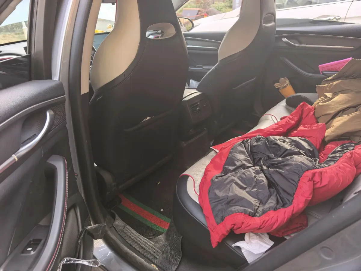 2022 Roewe RX5 MAX 1.5T 181HP L4 6AT,autocango,china used car exporter,china ev exporter,chinese used car exporter,chinese used ev exporter