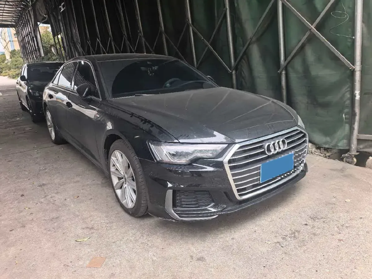 2021 Audi A6L 2.0T 224HP L4 7DCT,autocango,china used car exporter,china ev exporter,chinese used car exporter,chinese used ev exporter
